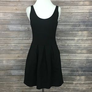 Aritzia Wilfred Black Sleeveless Dress